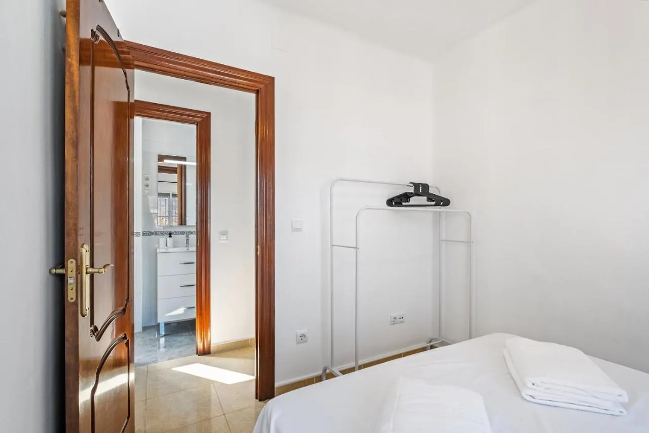 3 Bedroom Apartment Near City Centre Malaga