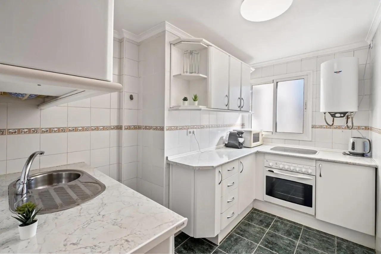 3 Bedroom Apartment Near City Centre Málaga Spanje
