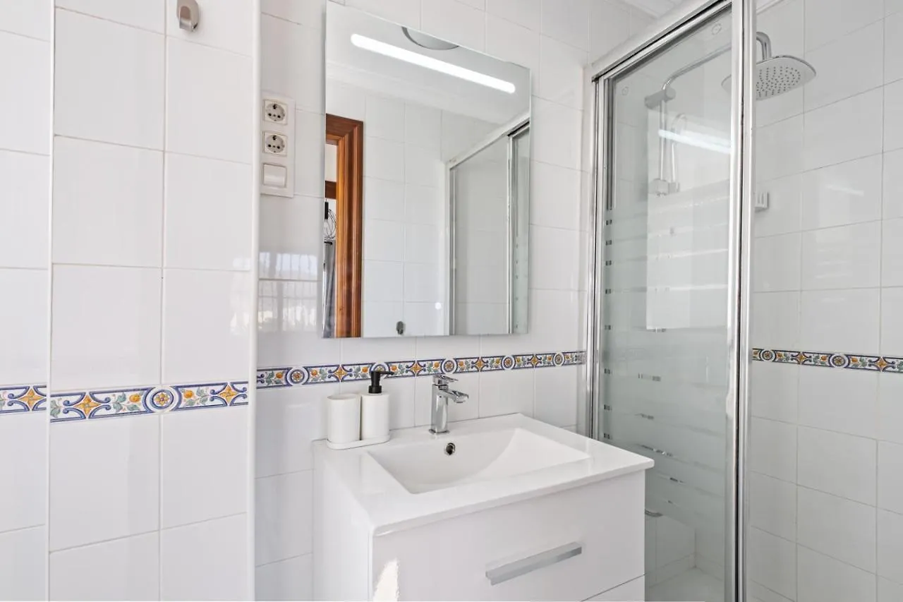 3 Bedroom Apartment Near City Centre Malaga