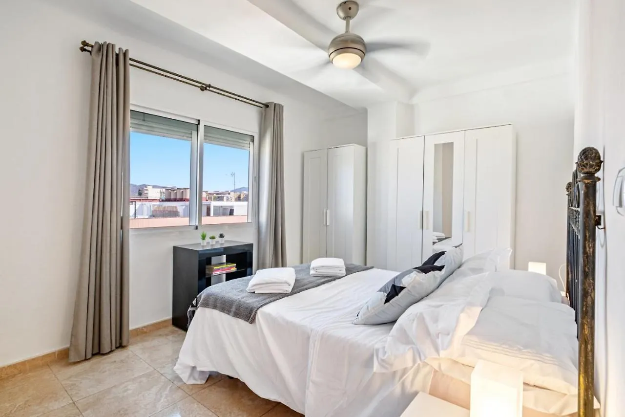3 Bedroom Apartment Near City Centre Màlaga